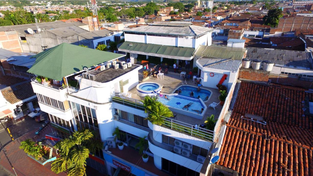 Hotel Cafe Plaza Tuluá Εξωτερικό φωτογραφία